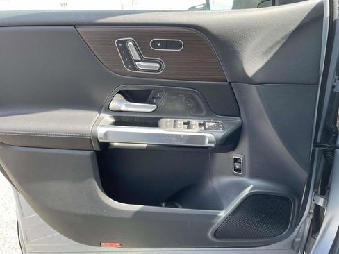 New 2026 Mercedes-Benz GLB 250 4MATIC image 32