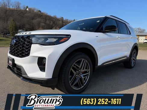 New 2026 Ford Explorer ST-Line w/ ST-Line Street Pack AWD/4WD image 1