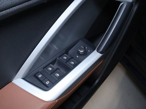 Used 2020 Audi Q3 2.0T Premium w/ Convenience Package image 13