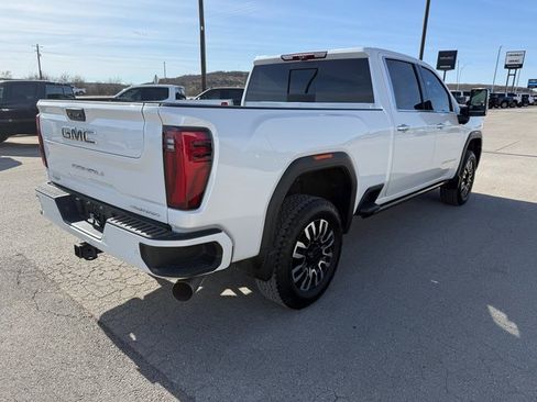 Used 2024 GMC Sierra 2500 Denali Ultimate image 6