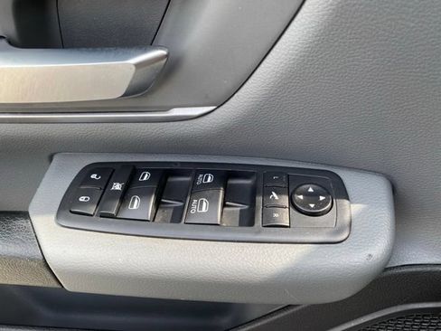 Used 2020 RAM 1500 Big Horn AWD/4WD image 30
