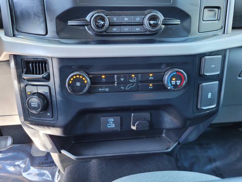 Used 2023 Ford F150 XLT AWD/4WD image 27