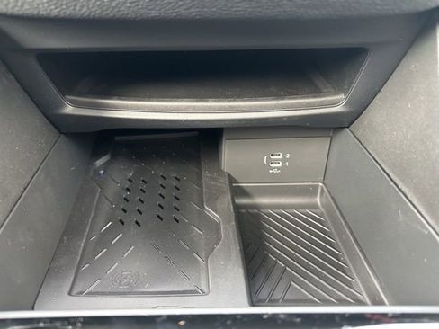 New 2026 Chrysler Pacifica Limited w/ S Appearance Package FWD image 30