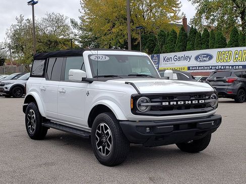 Certified 2023 Ford Bronco Outer Banks image 3