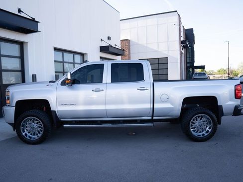 Used 2016 Chevrolet Silverado 2500 LTZ w/ Z71 Package, Off-Road AWD/4WD image 6