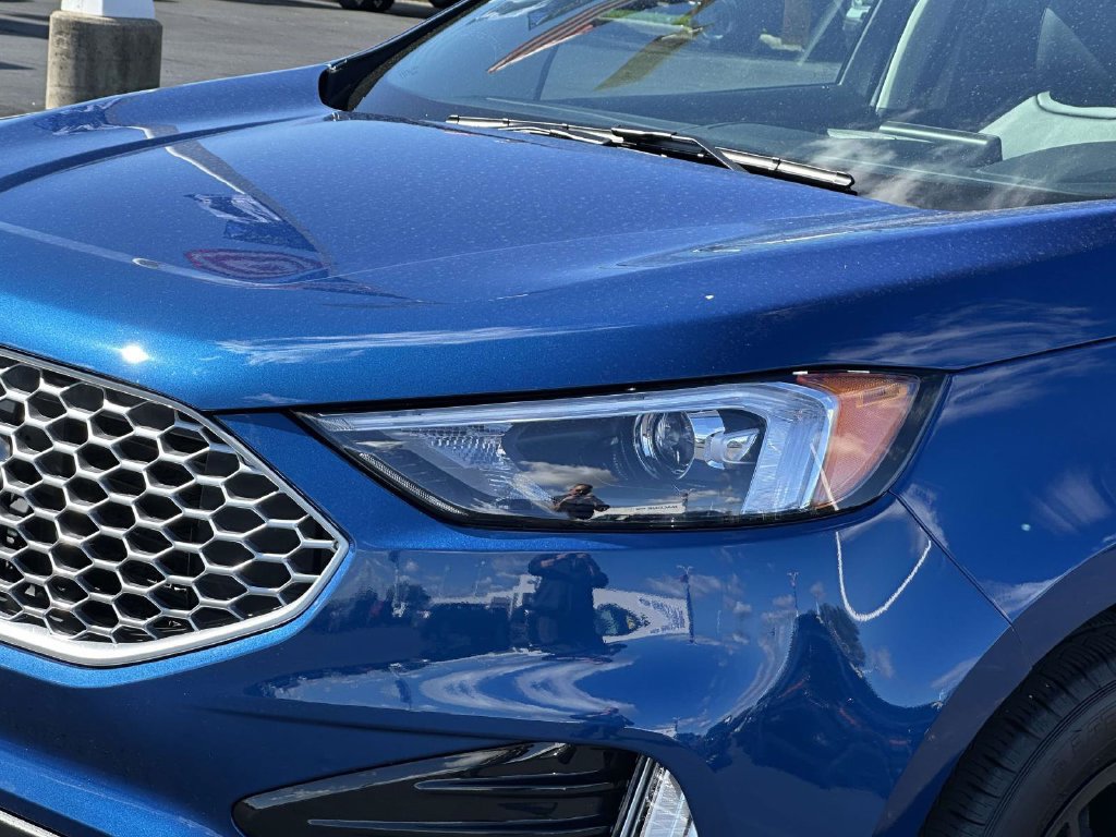 Certified 2024 Ford Edge SEL w/ Convenience Package AWD/4WD image 7