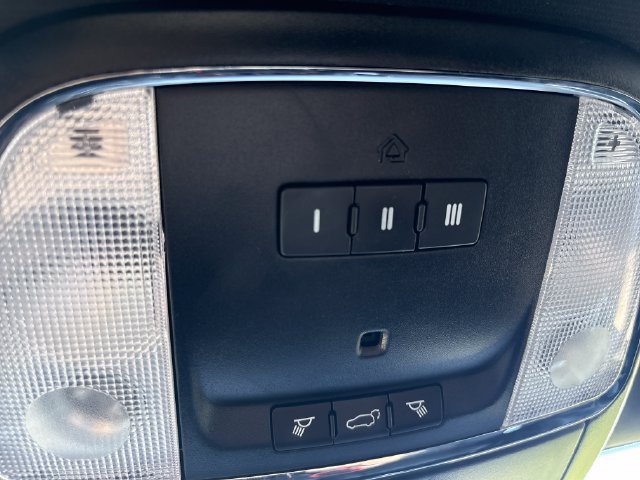 Used 2018 Dodge Durango R/T AWD/4WD image 29