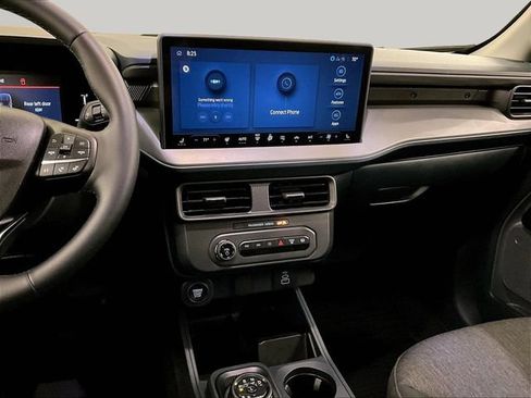 Used 2026 Ford Maverick XLT w/ XLT Luxury Package AWD/4WD image 6