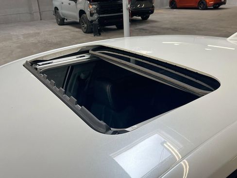 Used 2023 Acura Integra Base image 21