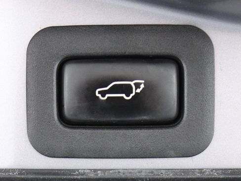 Used 2009 Lexus LX 570 4WD image 72