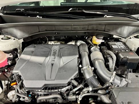 Used 2024 Kia Sorento EX w/ Panoramic Sunroof Package image 13