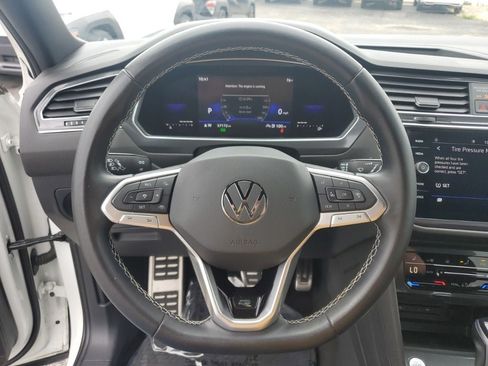 Used 2023 Volkswagen Tiguan SE R-Line FWD image 22