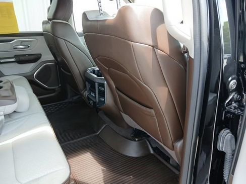 Used 2025 RAM 1500 Laramie AWD/4WD image 24