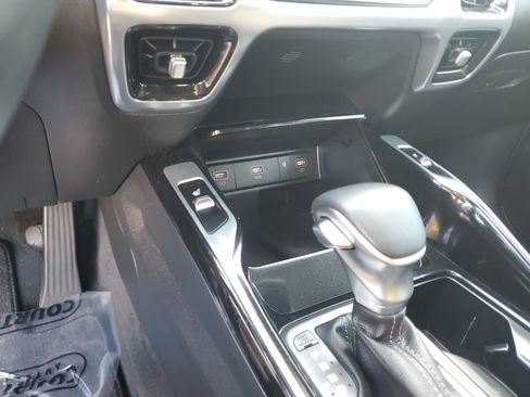 Used 2023 Kia Sorento SX image 24