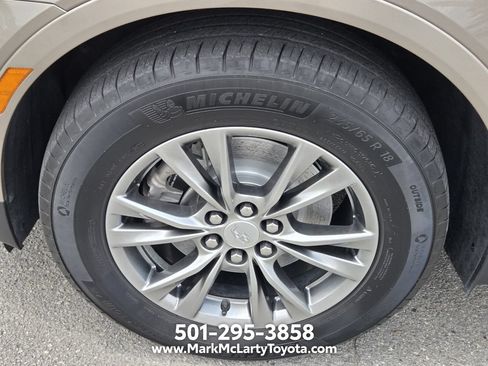 Used 2023 Cadillac XT5 Premium Luxury AWD/4WD image 16