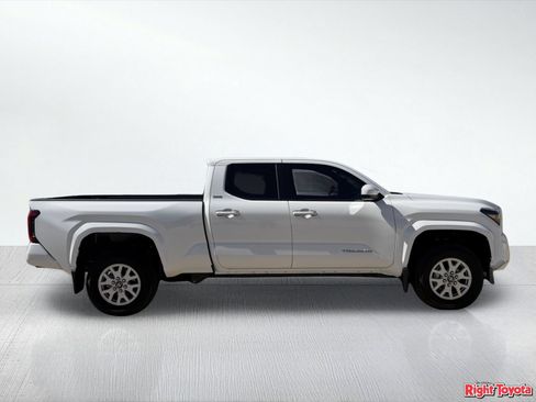 New 2026 Toyota Tacoma SR5 AWD/4WD image 8