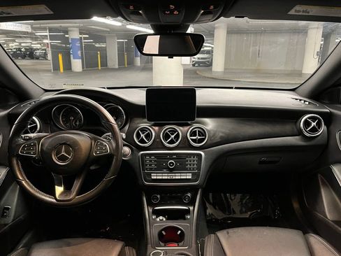 Used 2018 Mercedes-Benz CLA 250 4MATIC image 7