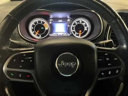 Used 2021 Jeep Cherokee Limited AWD/4WD image 26