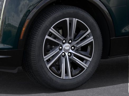 New 2026 Cadillac Lyriq Luxury RWD image 9