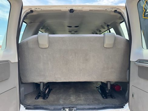 Used 2012 Ford E-350 and Econoline 350 XLT RWD image 37