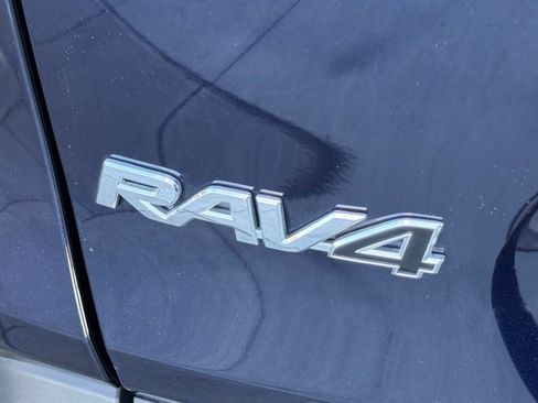 Certified 2021 Toyota RAV4 XLE Premium image 14