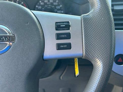 Used 2014 Nissan Frontier SV image 34