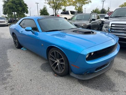 Used 2016 Dodge Challenger R/T Scat Pack RWD image 4