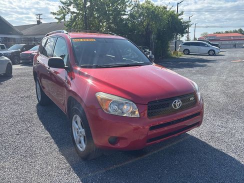 Used 2007 Toyota RAV4 4WD V6 w/ 3rd Row image 3