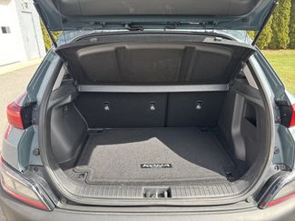 Used 2022 Hyundai Kona SEL video 5