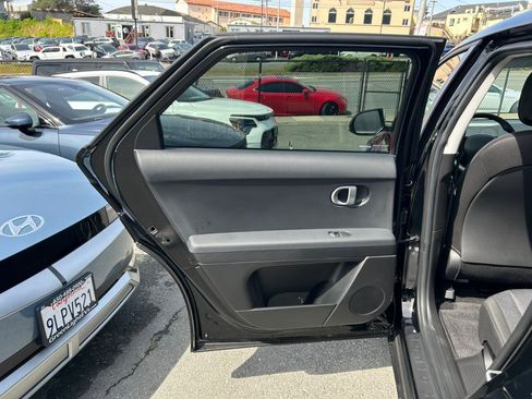 Used 2024 Hyundai Ioniq 5 SE image 54