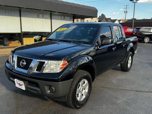 Used 2011 Nissan Frontier S AWD/4WD image 1