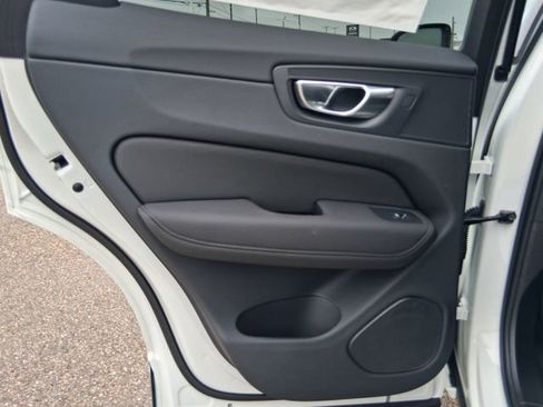 New 2026 Volvo XC60 B5 Core AWD/4WD image 16