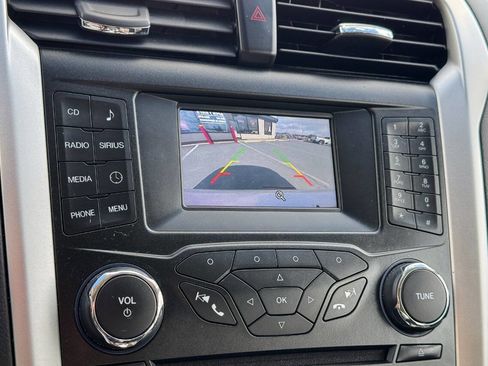 Used 2015 Ford Fusion SE image 31