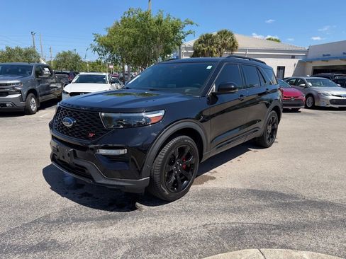 Used 2020 Ford Explorer ST w/ ST Street Pack image 3