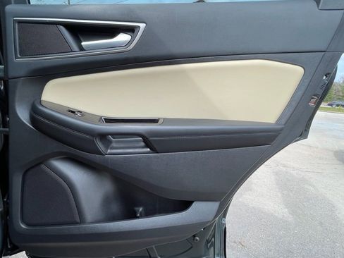 Used 2015 Ford Edge SEL w/ Equipment Group 201A FWD image 34