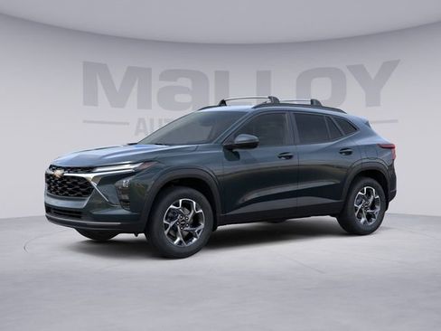 New 2026 Chevrolet Trax LT image 3