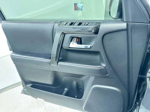 Used 2024 Toyota 4Runner TRD Off-Road Premium w/ Off Road Premium Plus Package image 31