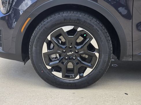 New 2026 Kia Sorento S w/ S Panoramic Sunroof Package FWD image 9