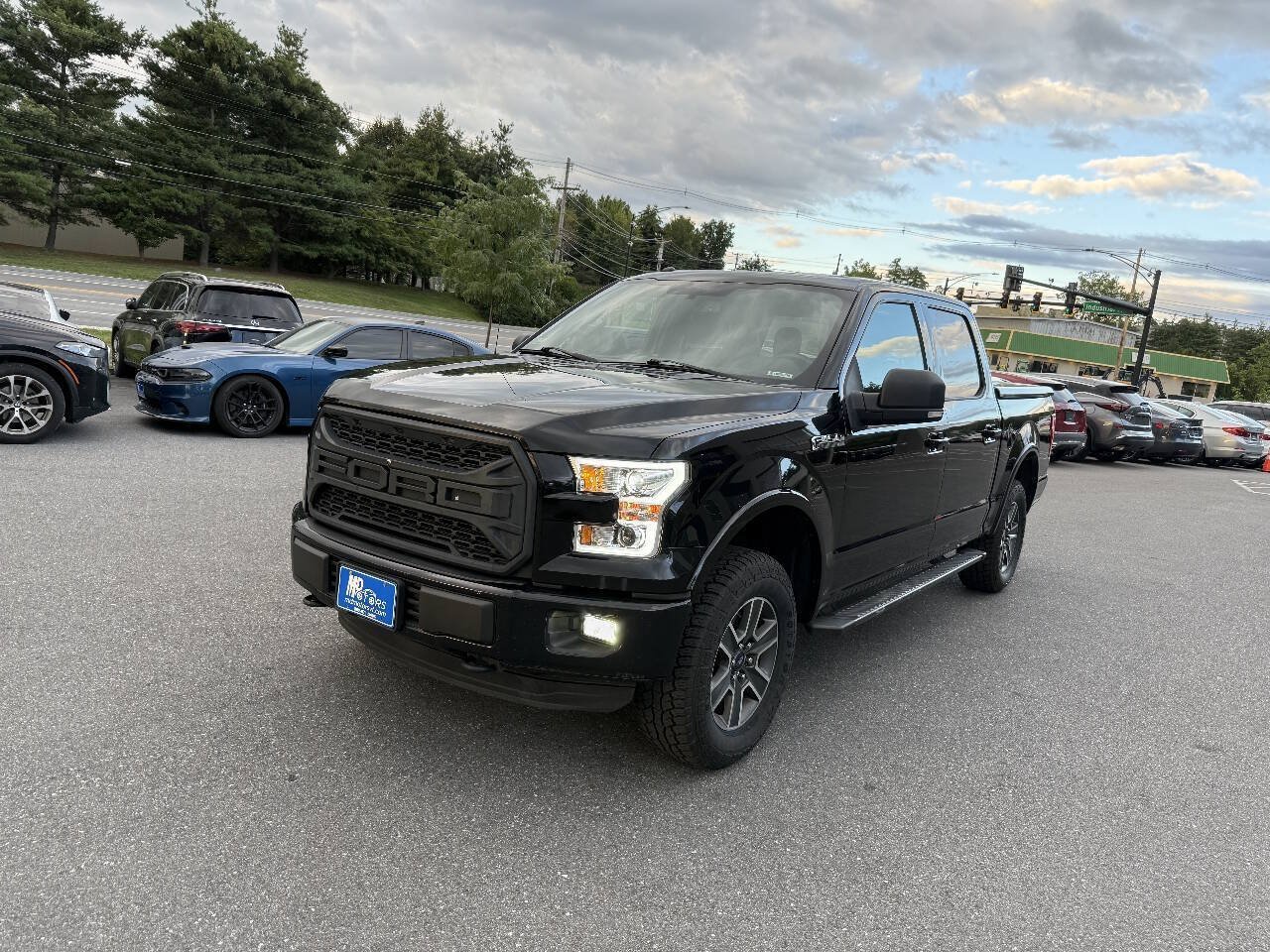 Used 2016 Ford F150 XLT w/ Equipment Group 302A Luxury AWD/4WD image 2