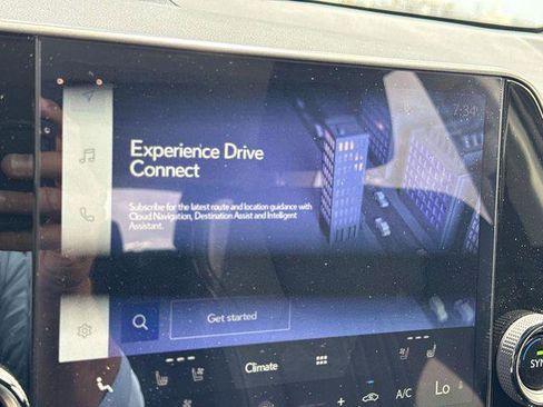 Certified 2025 Lexus NX 250 FWD w/ Accessory Package (Z2) image 18