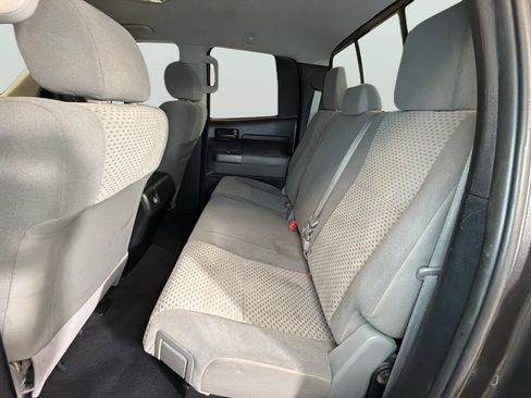 Used 2013 Toyota Tundra 4x4 Double Cab w/ SR5 Pkg image 31