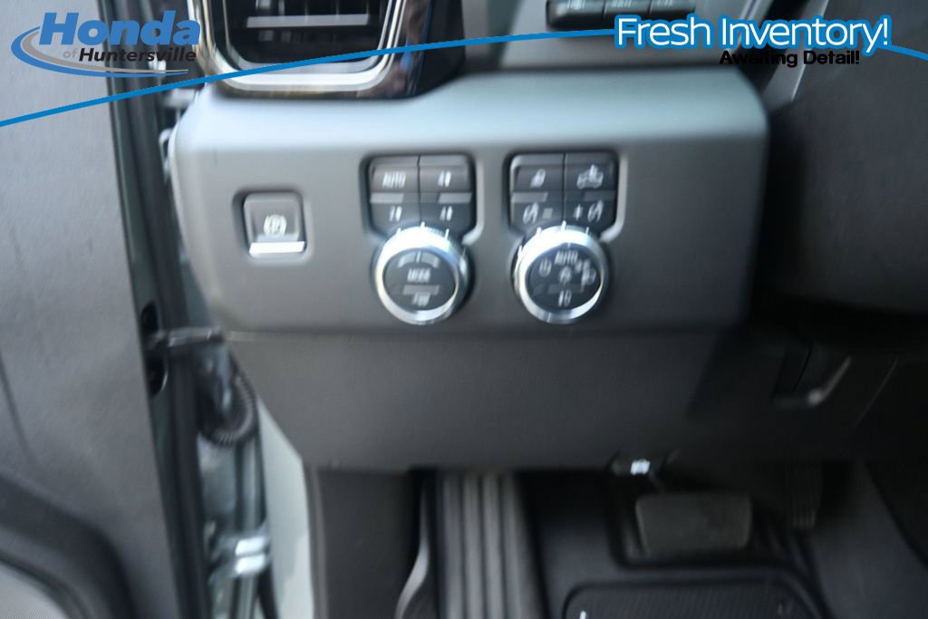 Used 2024 GMC Sierra 2500 AT4X AWD/4WD image 35
