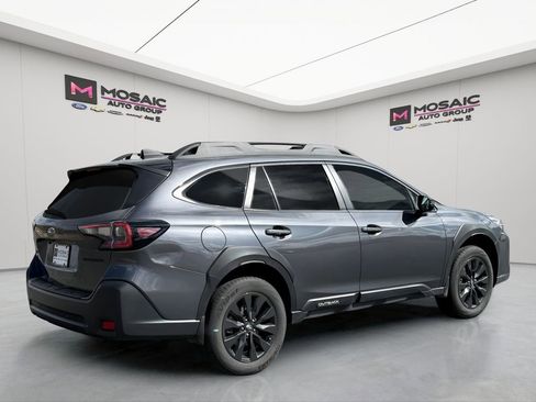 Used 2024 Subaru Outback Onyx Edition AWD/4WD image 3