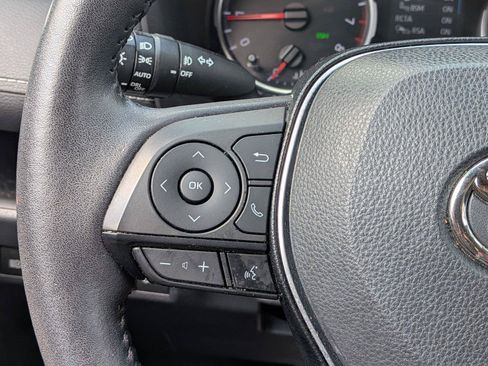 Used 2020 Toyota RAV4 XLE Premium AWD/4WD image 21