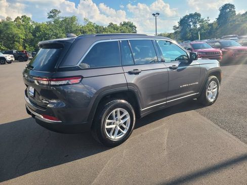 Used 2024 Jeep Grand Cherokee Laredo X w/ Luxury Tech Group I AWD/4WD image 6