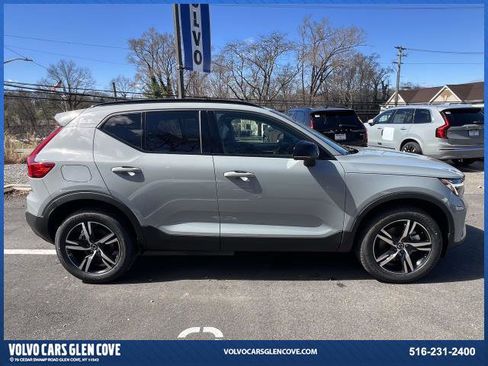 New 2026 Volvo XC40 B5 Core w/ Climate Package image 4