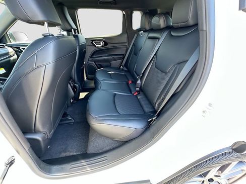 New 2026 Jeep Compass Latitude image 31