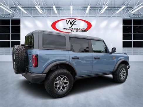 Used 2024 Ford Bronco Badlands AWD/4WD image 3