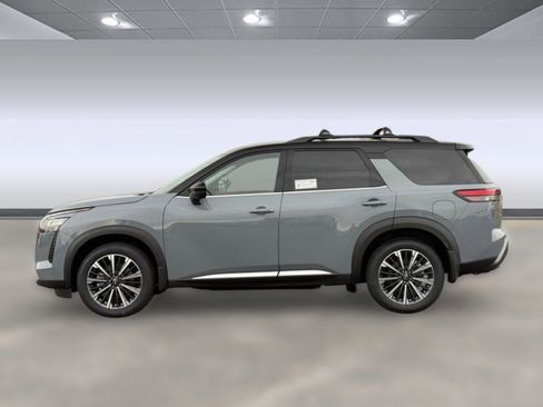New 2026 Nissan Pathfinder Platinum w/ Cargo Package AWD/4WD image 2