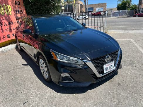 Used 2021 Nissan Altima 2.5 SV FWD image 3